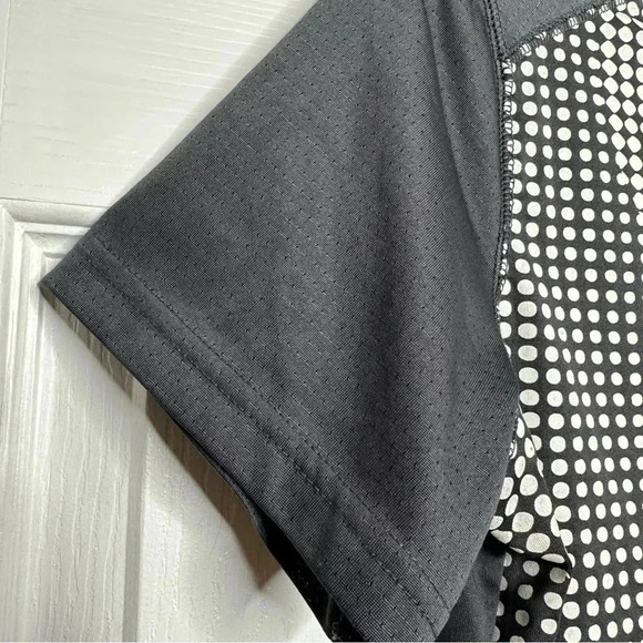 Athletic Works T-Shirt Black & White Mesh Back Size Extra Large - Picture 6 of 16